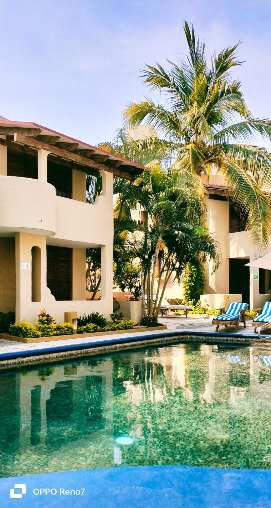 Villas Miramar Сиуатанехо Екстериор снимка